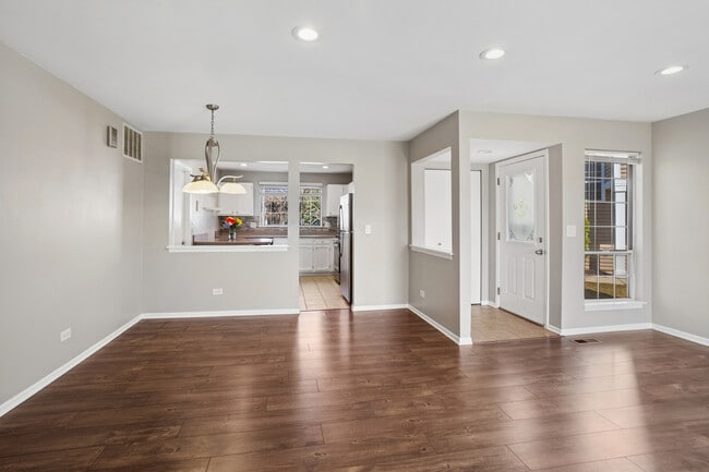 Photo - 1917 Windsong Dr