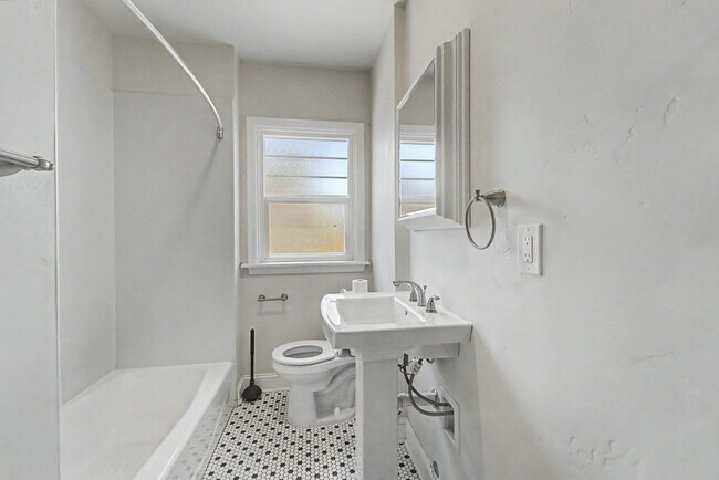 Photo - 1109-HSM Unit 609.5