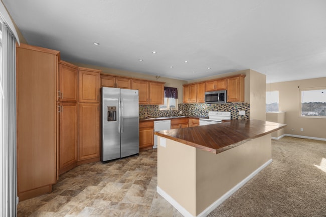 Photo - 2165 Broadmoor Rd Cir