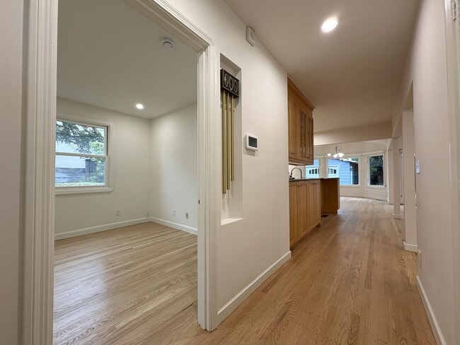 Photo - Beautifully Updated 4BD/2BA Single-Family Home in Palo Alto