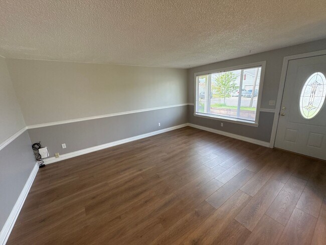 Photo - Peaceful Albany Home with Private Yard