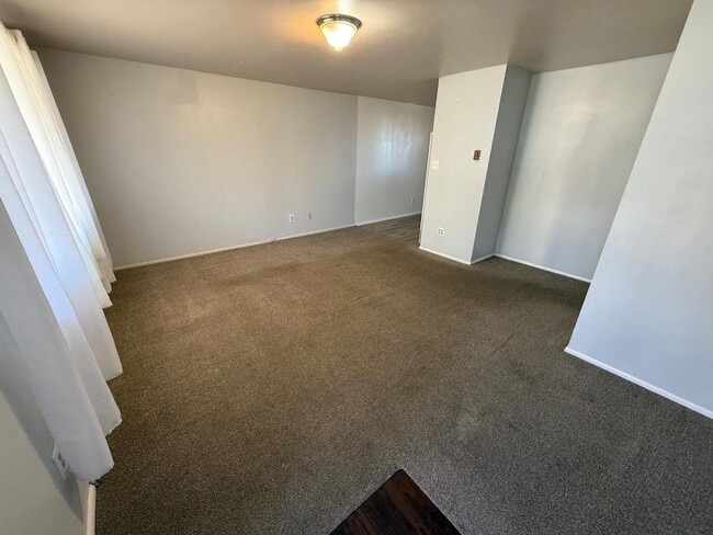 Photo - 373 E 720 S St Unidad 373 E 720 S