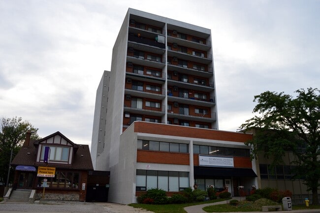 Building Photo - 1445 Ouellette Ave