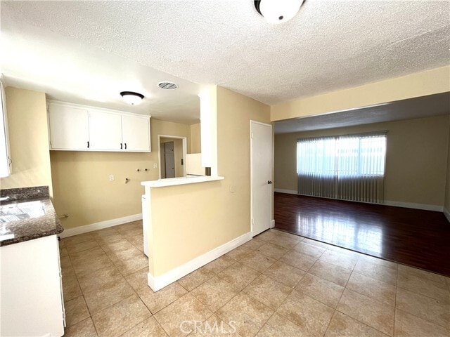 Photo - 12915 Doty Ave Unidad B