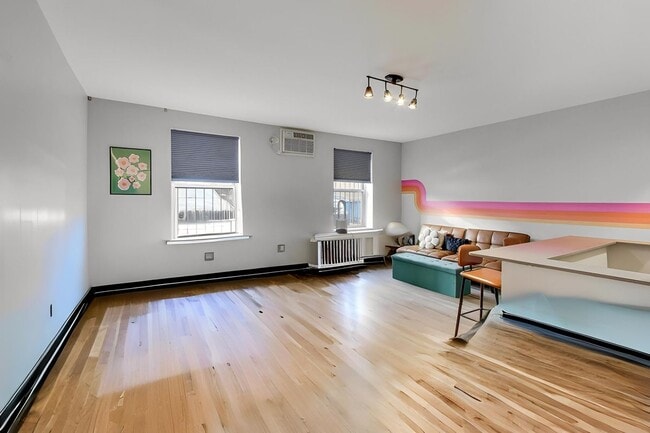 Photo - 1750 N Wells St