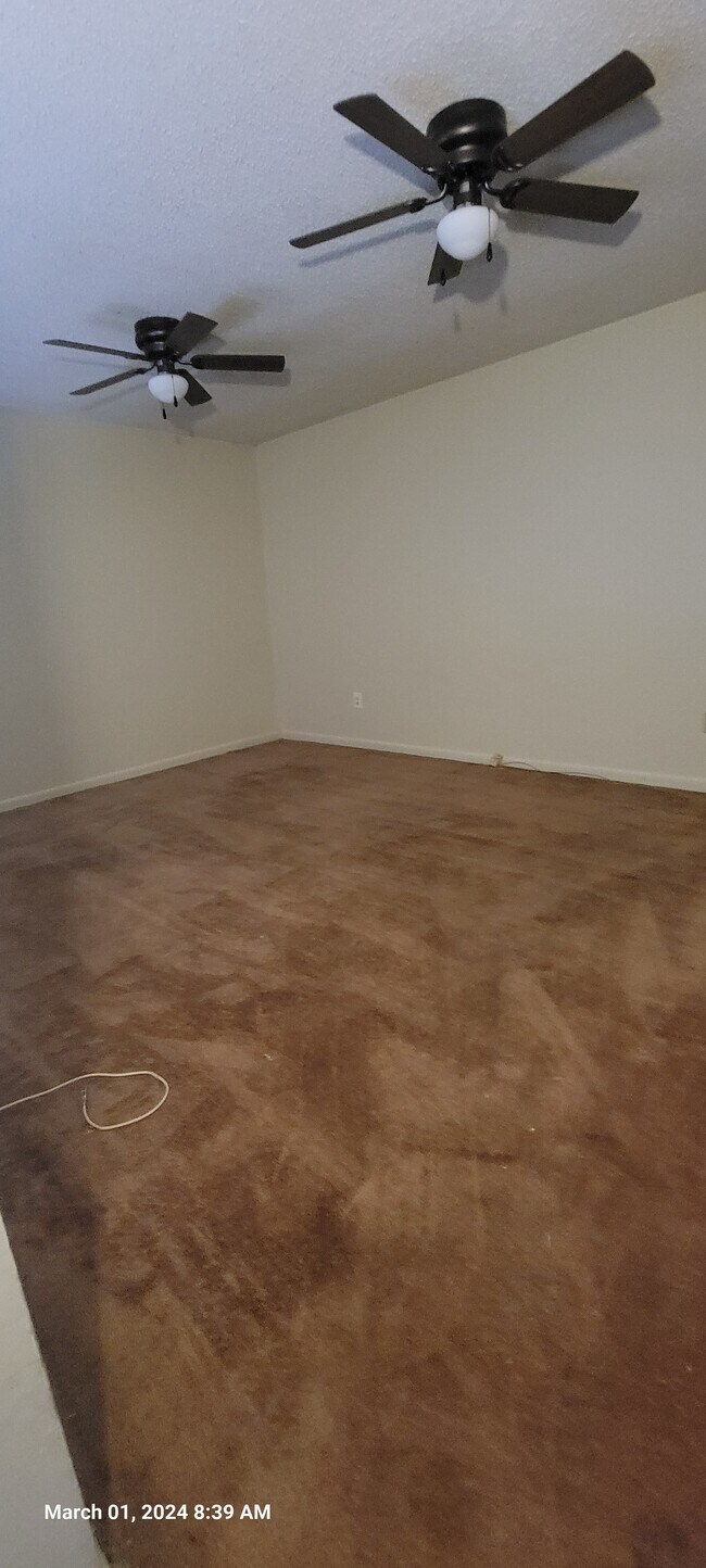 Loft/3rd Bedroom - 7913 Bles Ave Unidad 3