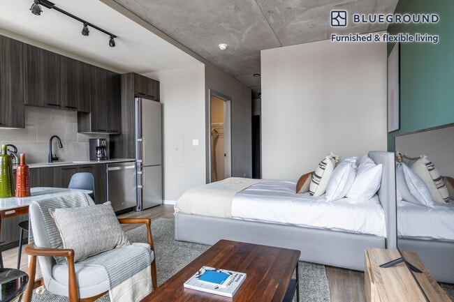 Photo - 939 W Washington Blvd Unit FL7-ID234