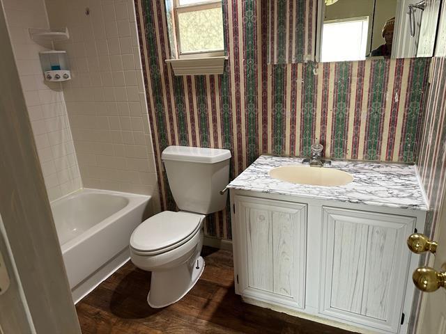 Building Photo - 16729 Malibu Dr