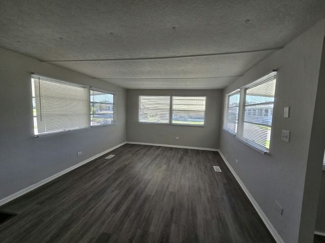Photo - 105 48th Ave Terrace W