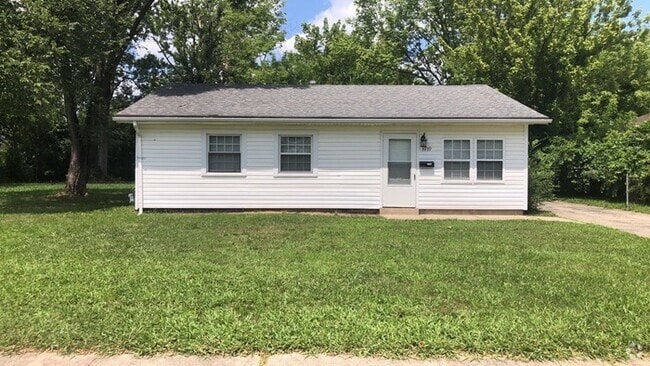 Building Photo - 3939 Prescott Ave Rental