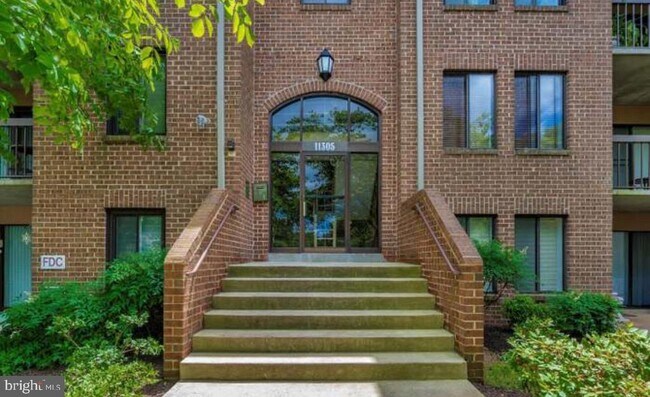 Building Photo - 11305 Commonwealth Dr Unit 102 Rental
