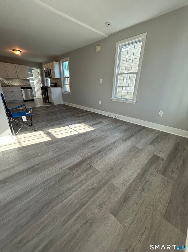 Photo - 162 Davenport St