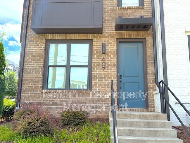 Photo - 607 W Tremont Ave