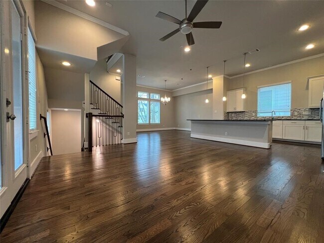 Photo - 5623 Kansas St