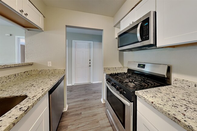 Photo - 3419 Shadowcrest Ln