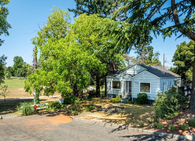 Building Photo - 3915 N 8th St Rental