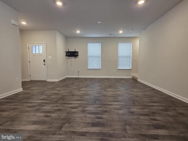Photo - 71 Filbert Dr