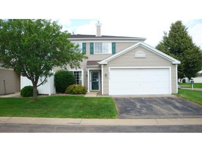 2 Bedroom, 2 bathroom Townhome in Apple Va... - 2 Bedroom, 2 bathroom Townhome in Apple Va...