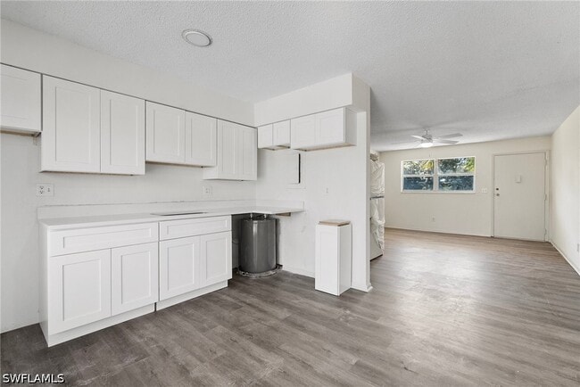 Photo - 1560 Colonial Blvd Unidad 234