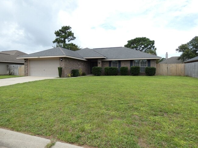 Building Photo - 4-Bedroom All Brick Home - Gulf Breeze