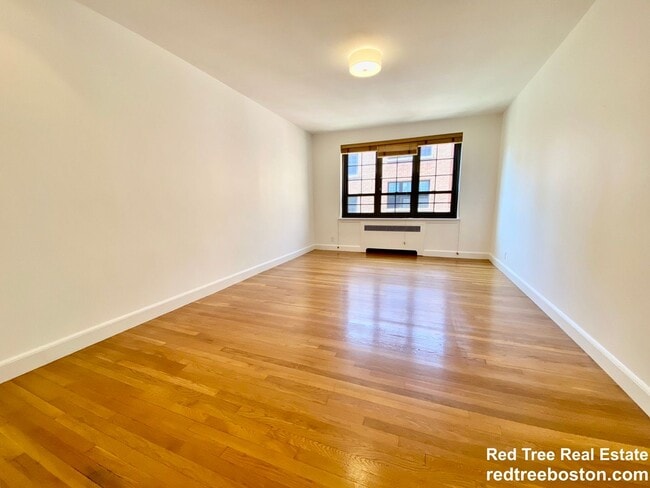Photo - BROOKLINE 1 BEDROOM WITH PARKING SPOT, RENOVATED KITCHEN AVAIL 8/1