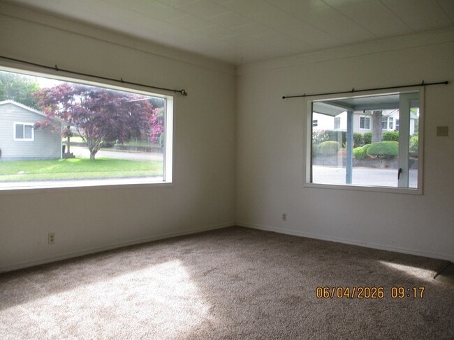 Photo - 804 W Marcy Ave