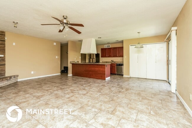 Photo - 6932 Sandstone Ct