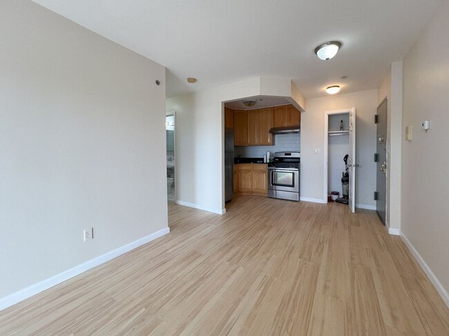 Building Photo - 67 STREET Rental