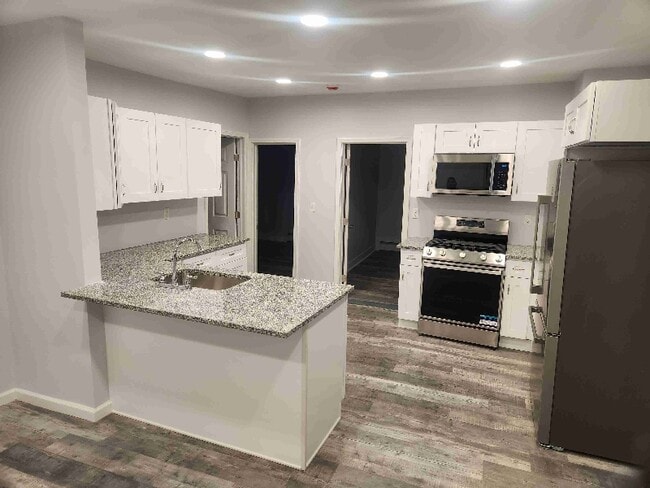 Building Photo - 108 Market St Rental