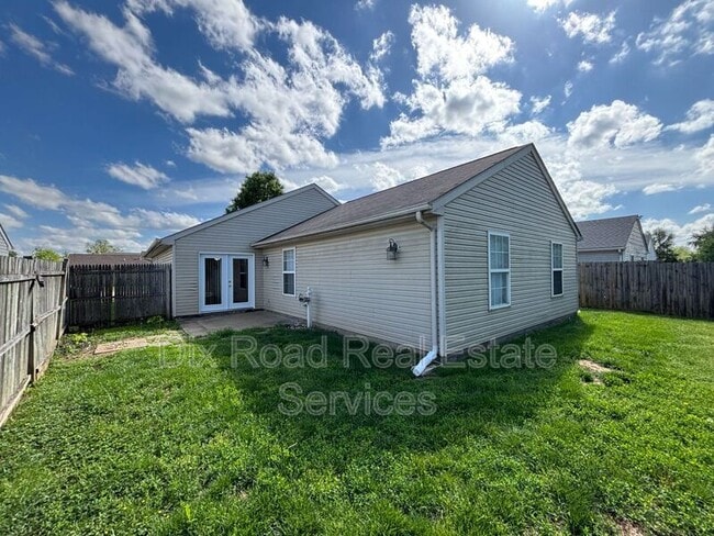 Photo - 954 Hathaway Dr