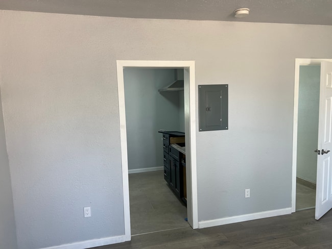 2433 Montgomery St Unidad 1