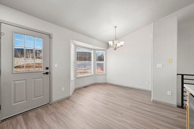 Photo - 5540 Almont Ave