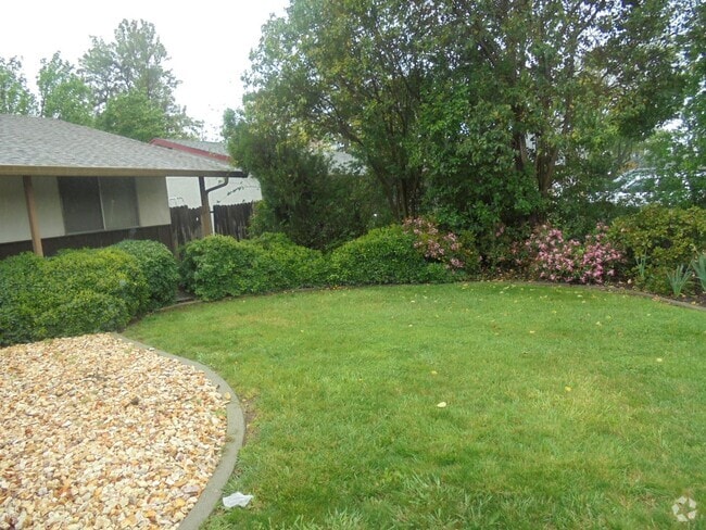 Building Photo - 190 Fairview Dr Rental