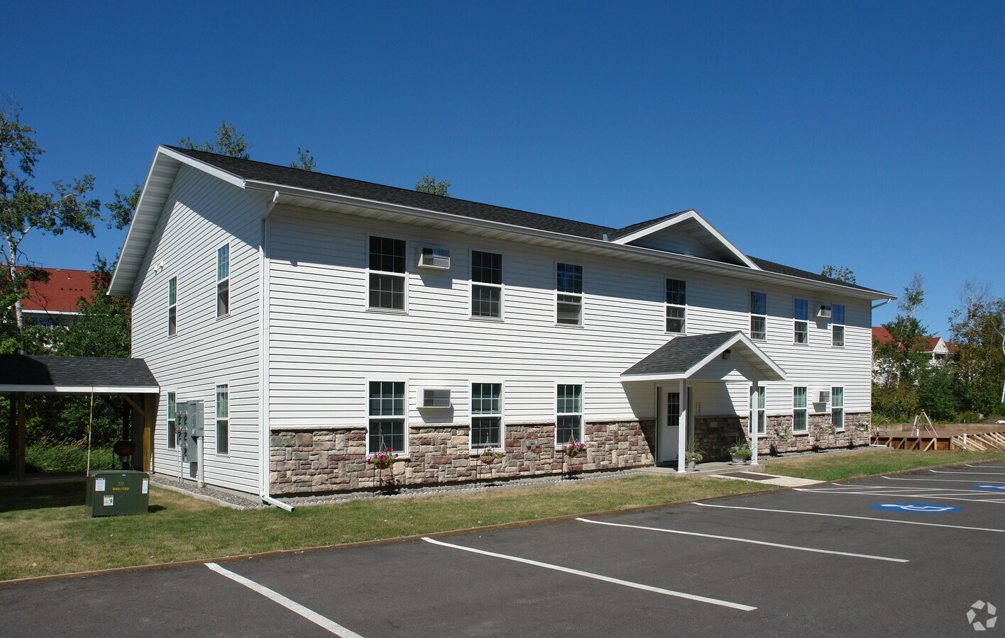 pine grove apartments - pine grove apartments