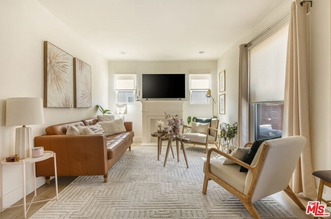 Photo - 4616 Rosewood Ave