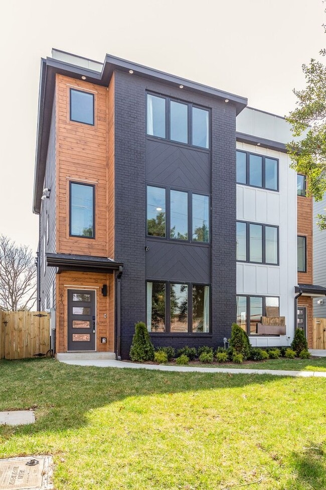 Photo - STUNNING Fully Furnished Home Minutes From Downtown Nashville