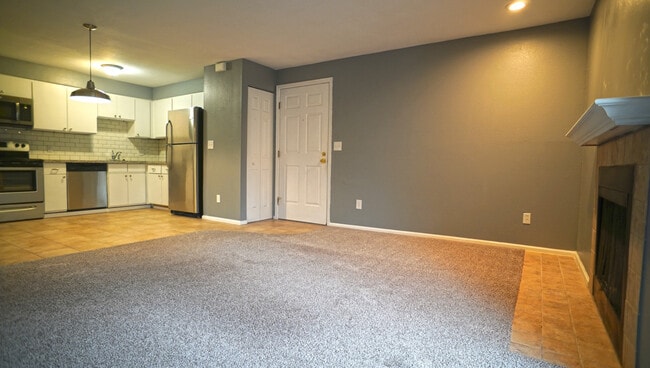 Building Photo - Wonderful 2 bed / 1 bath in Denver