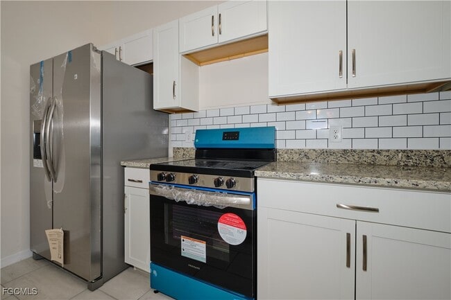 Photo - 402 SE 1st Terrace