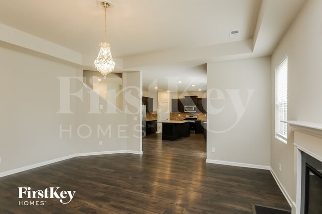 Photo - 917 Harmonyview Dr