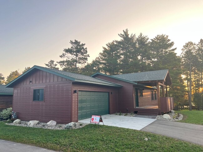 Photo - Gorgeous New Construction on the Fish Hook River