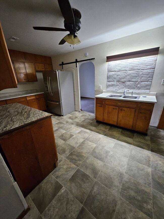 Photo - Upper 3 bedroom unit