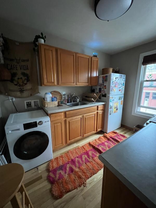 Building Photo - 915 W 5th St Unit Apt 1