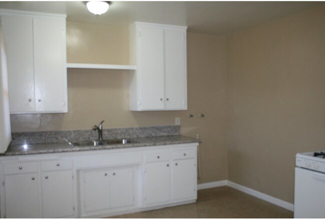 Photo - 12727 Kalnor Ave