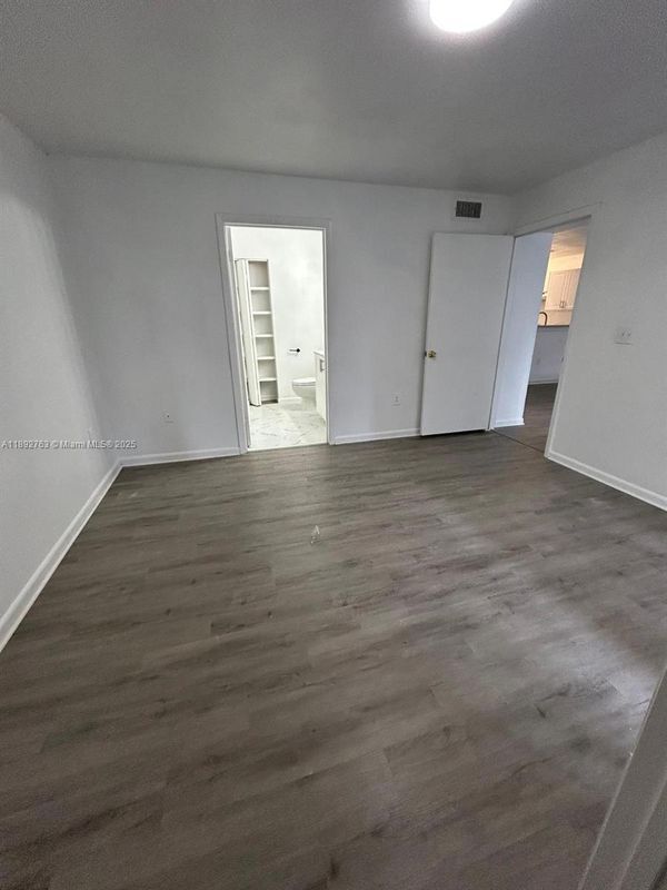 Photo - 4815 Via Palm Lakes