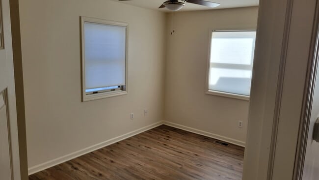 Photo - 1464 N 11th St Unit Apt B