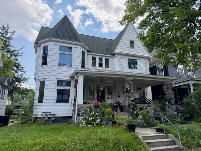 610 Parkwood St NE Unidad 2