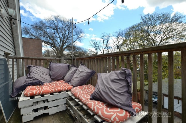 Photo - 5 Mapleton St Unit 2