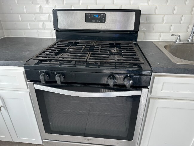 Photo - 115 Fairview Ave Unidad 21