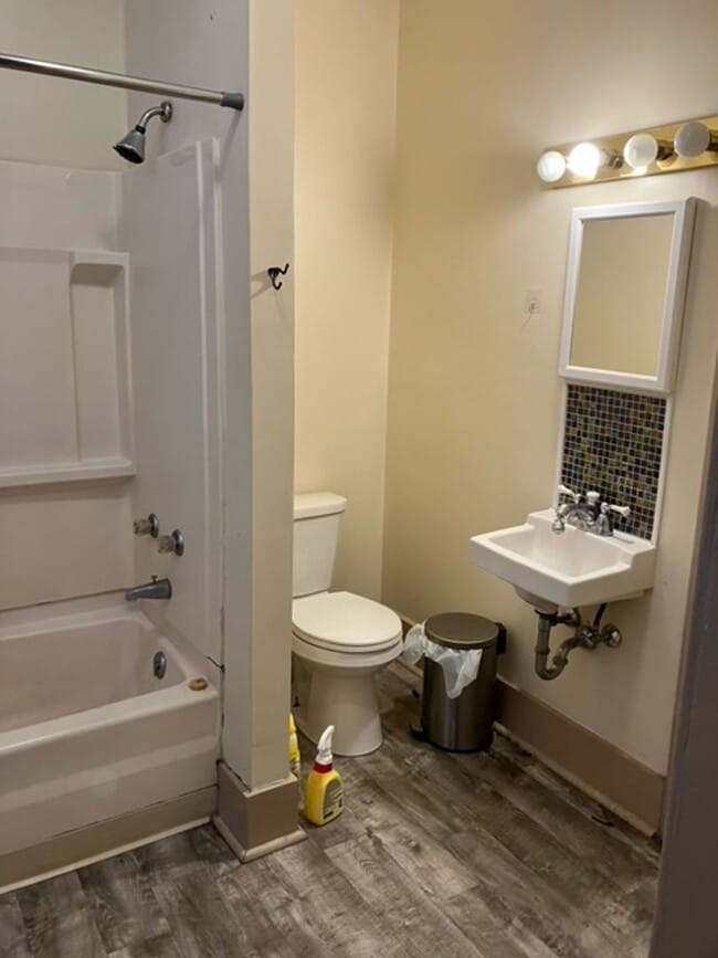 Photo - 806-808 Cumberland St Unidad Apt 1