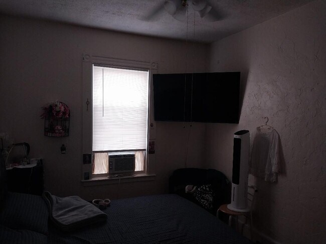 Photo - 108 Kimball Ave Unidad 2